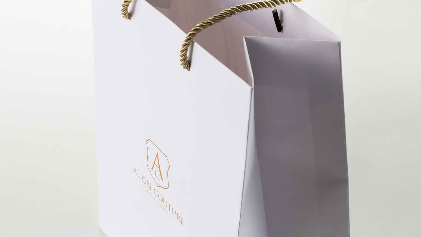 矯正歯科アラインクチュール 特注の紙袋